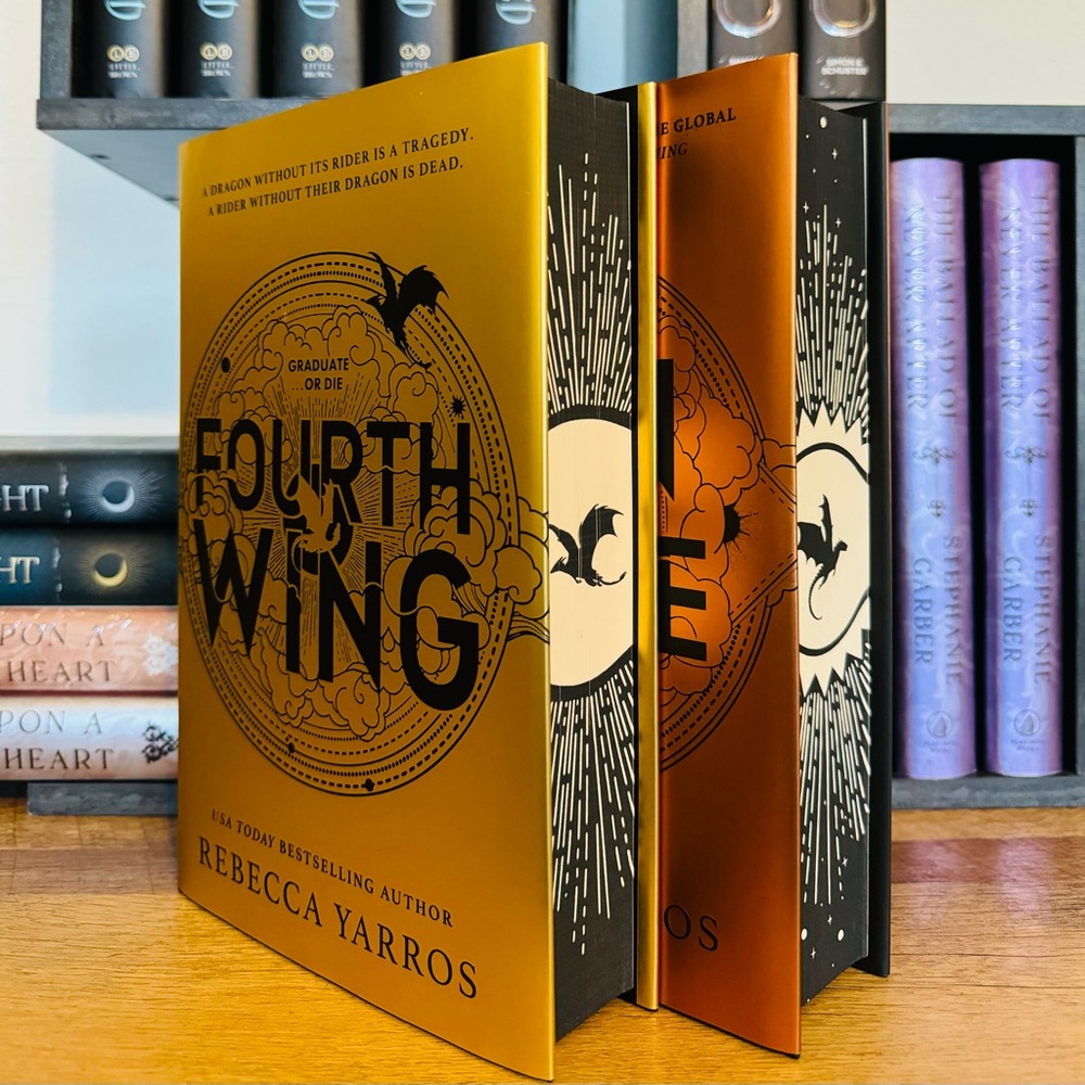 Fairyloot Exclusive Fourthwing +Fairyloot Exclusive Iron Flame by Rebecca Yarros